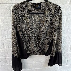 Blue Life Paisley Black and Cream Bell Sleeve Top sz S